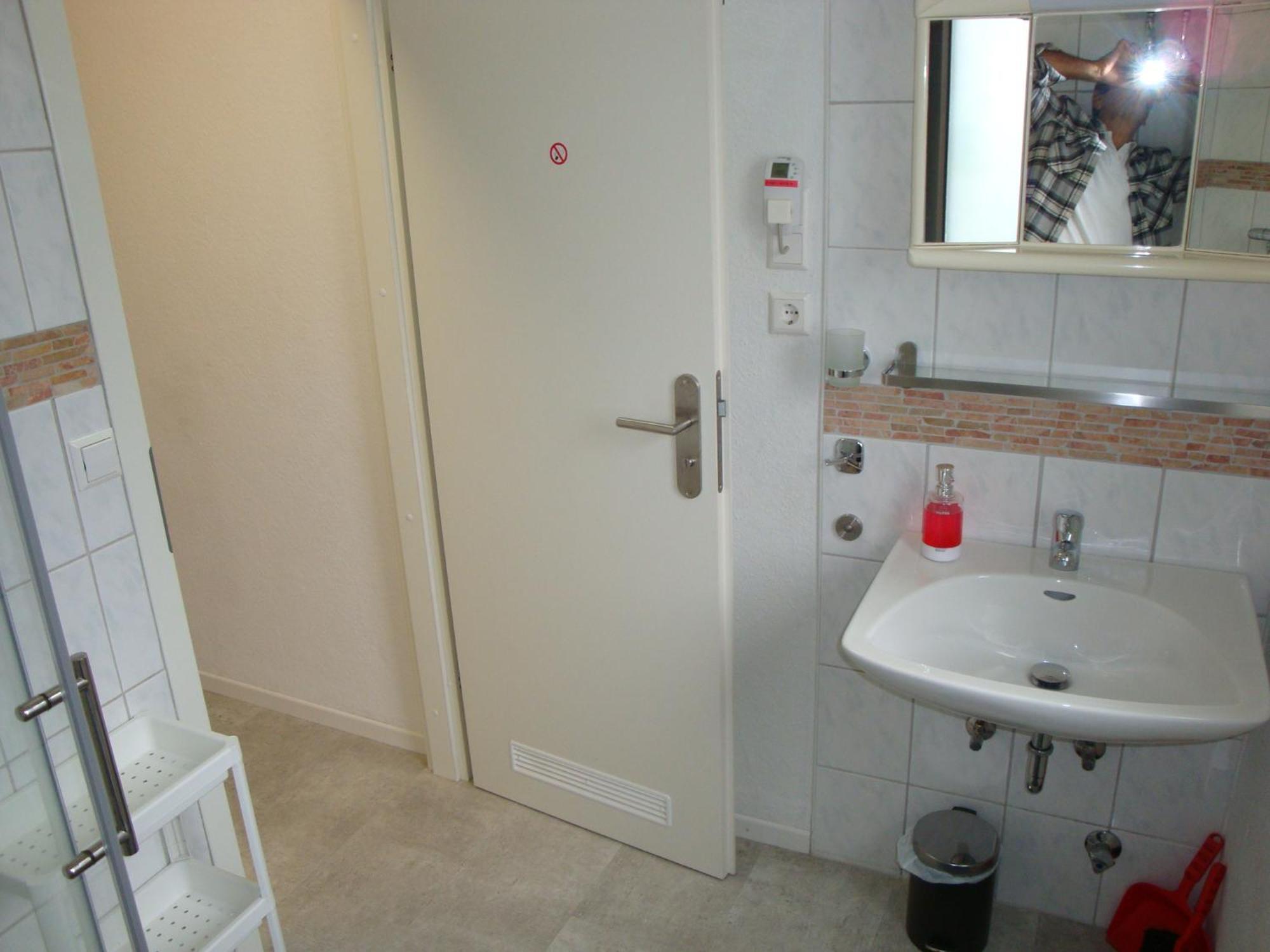 Cenet 1 Zimmer Apartment Зинделфинген Екстериор снимка